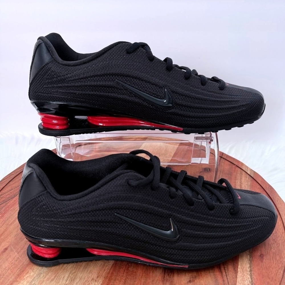 Nike Shox Z Womens Black University Red‎ Sneakers Size 8.5 HQ7540-002 Athletic